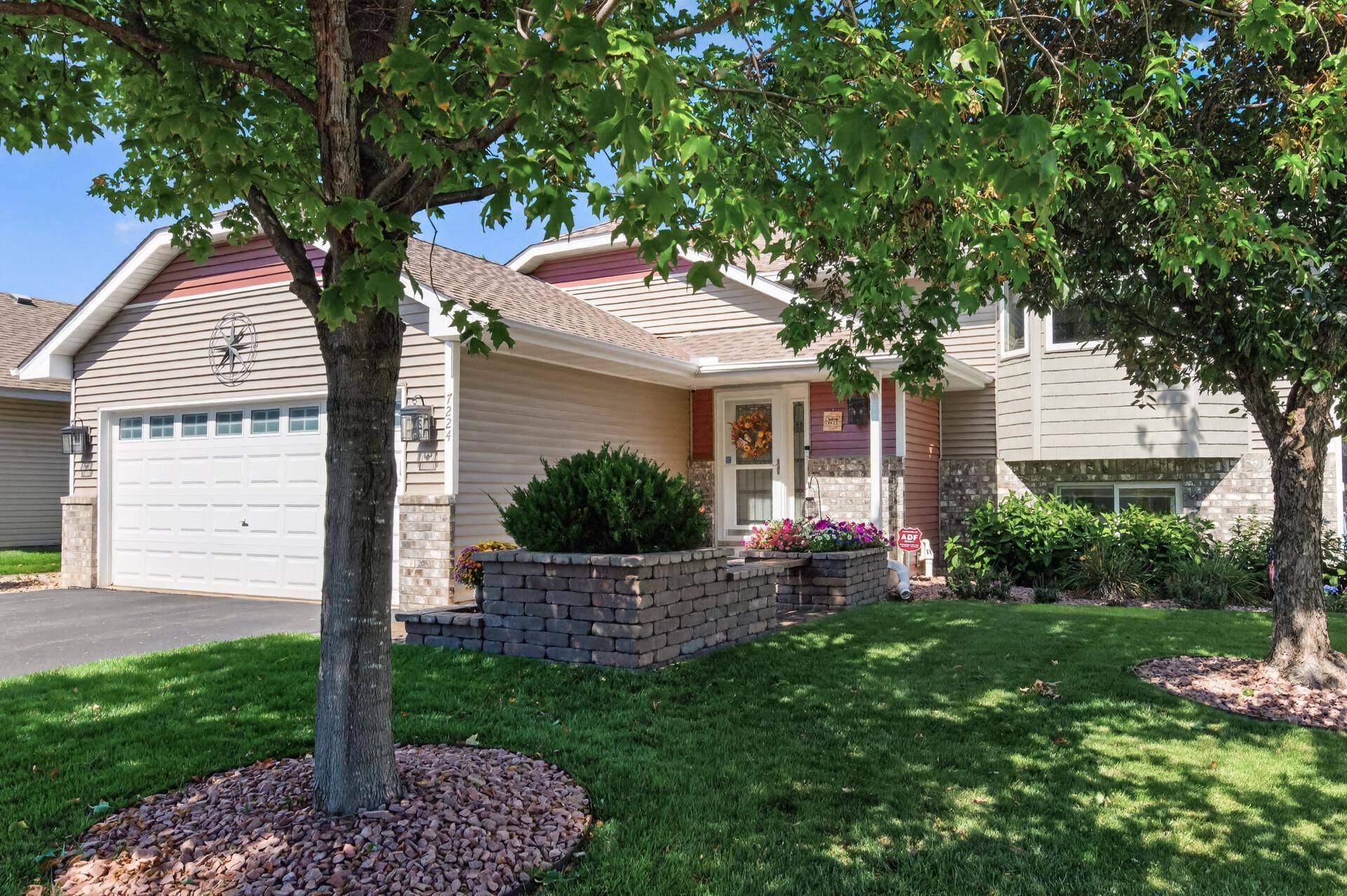 7224 96th ST S, Cottage Grove, MN 55016