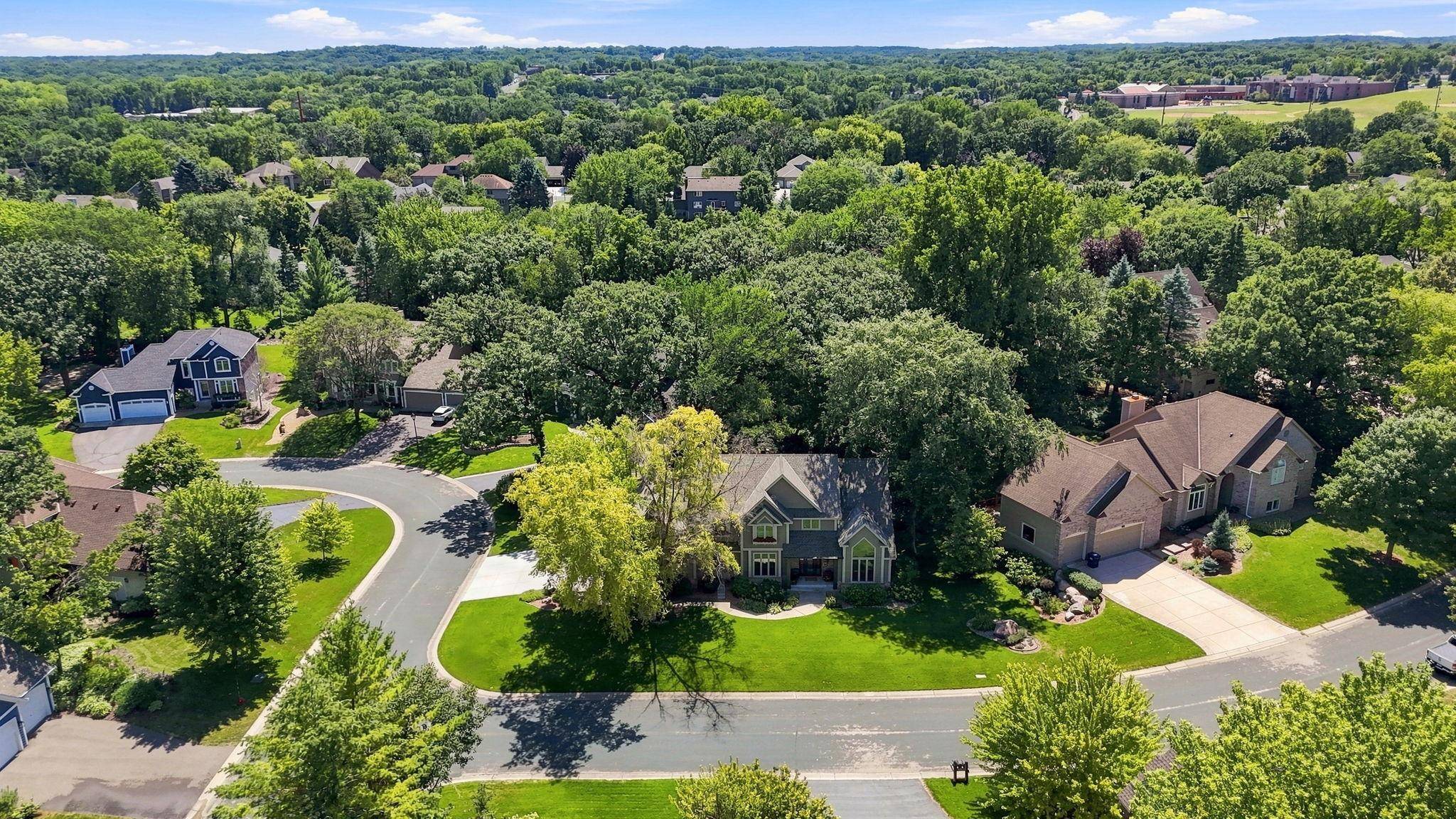 1444 Kings Wood LN, Eagan, MN 55122