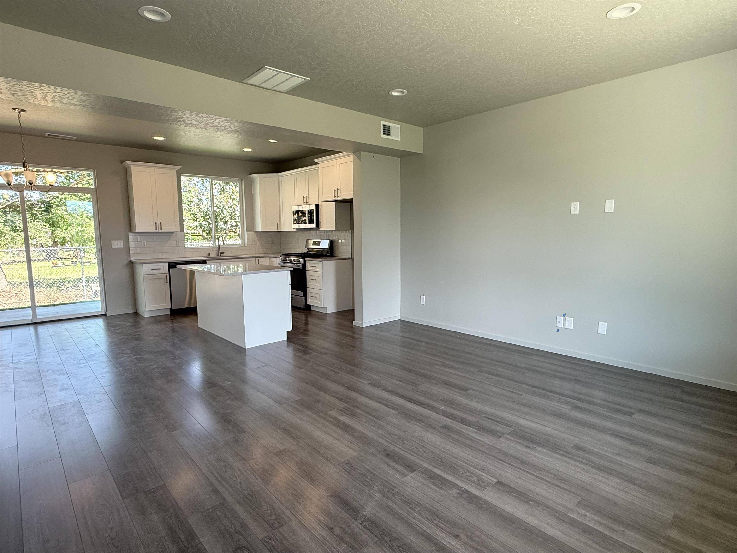 9507 E Michielli Ln, Spokane Valley, WA 99206