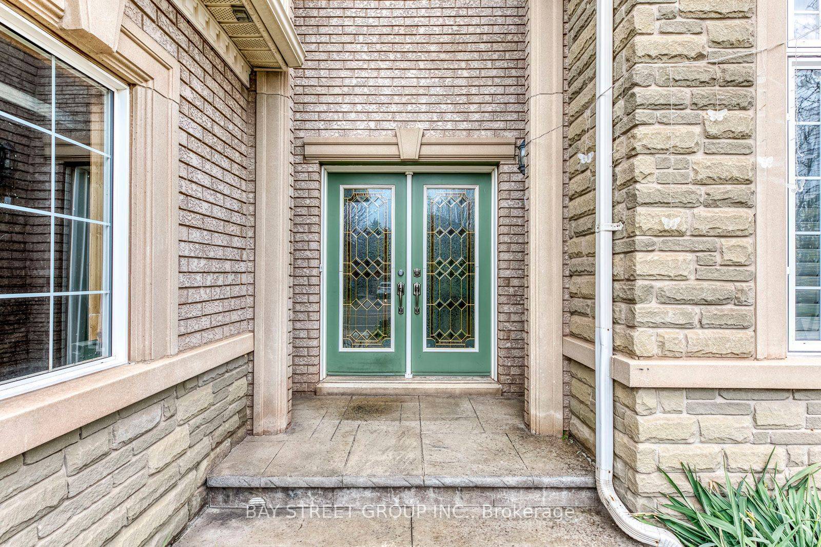 2179 North Ridge TRL, Oakville, ON L6H 6W7