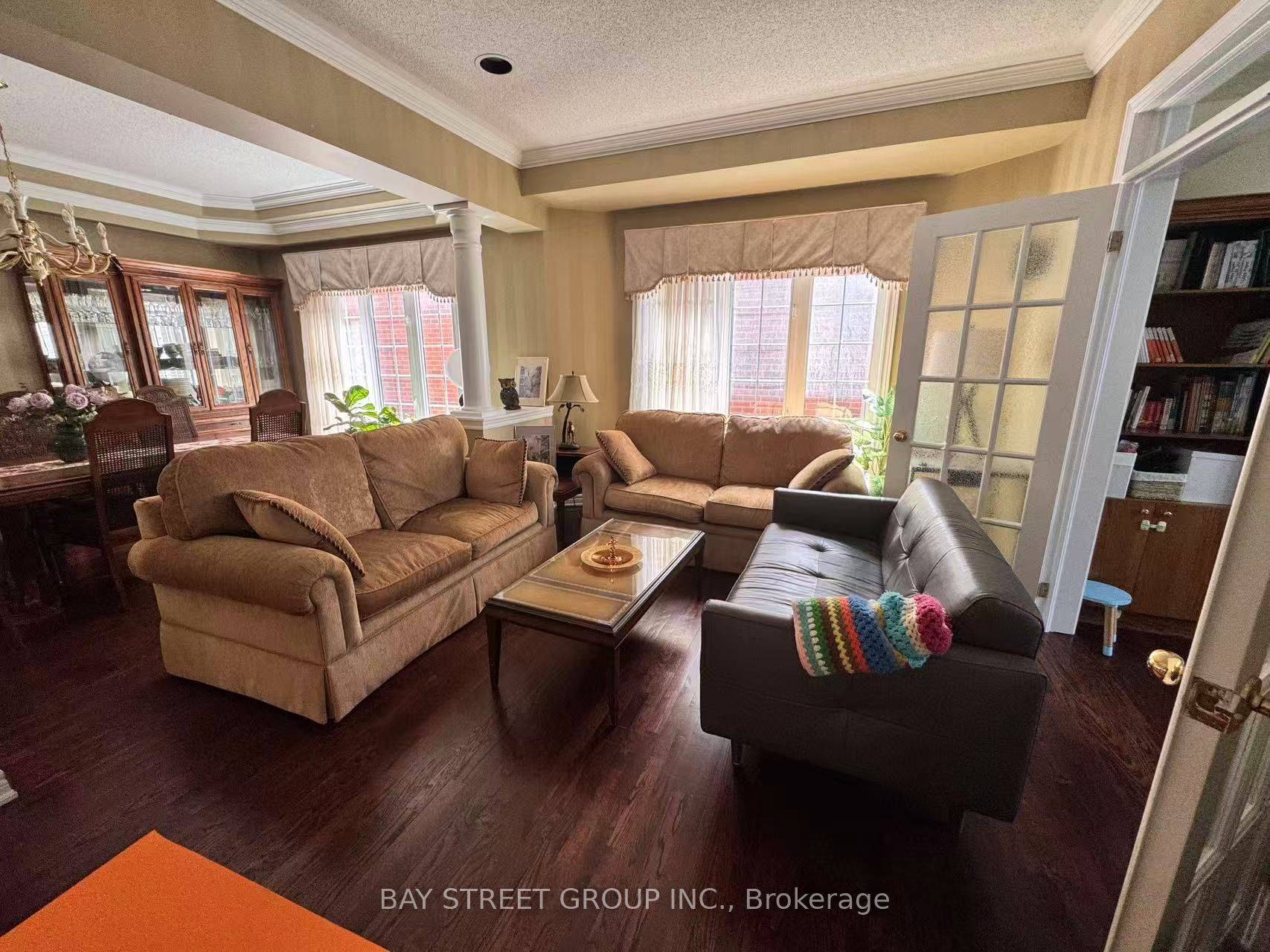 2179 North Ridge TRL, Oakville, ON L6H 6W7