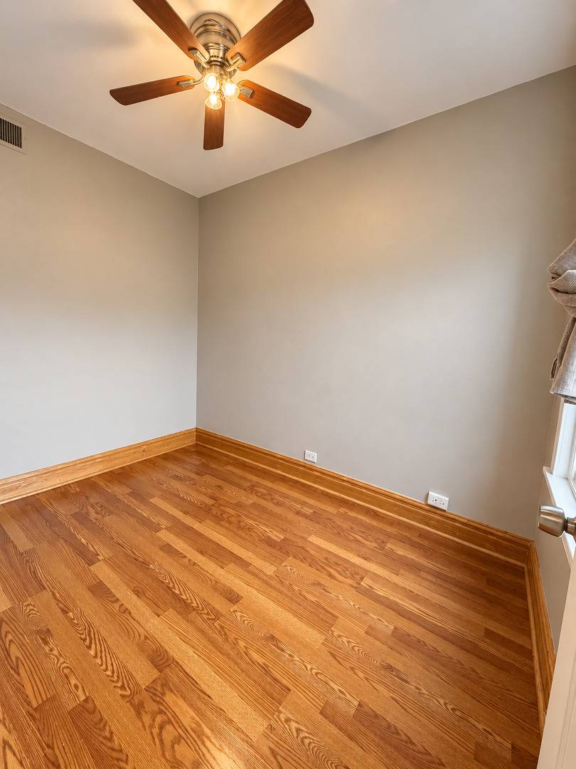3347 S Emerald AVE #2, Chicago, IL 60616