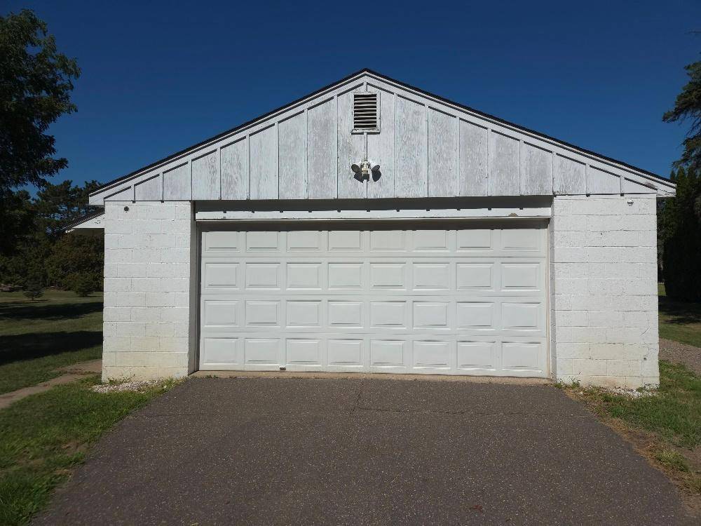495 Vadnais RD, Vadnais Heights, MN 55127