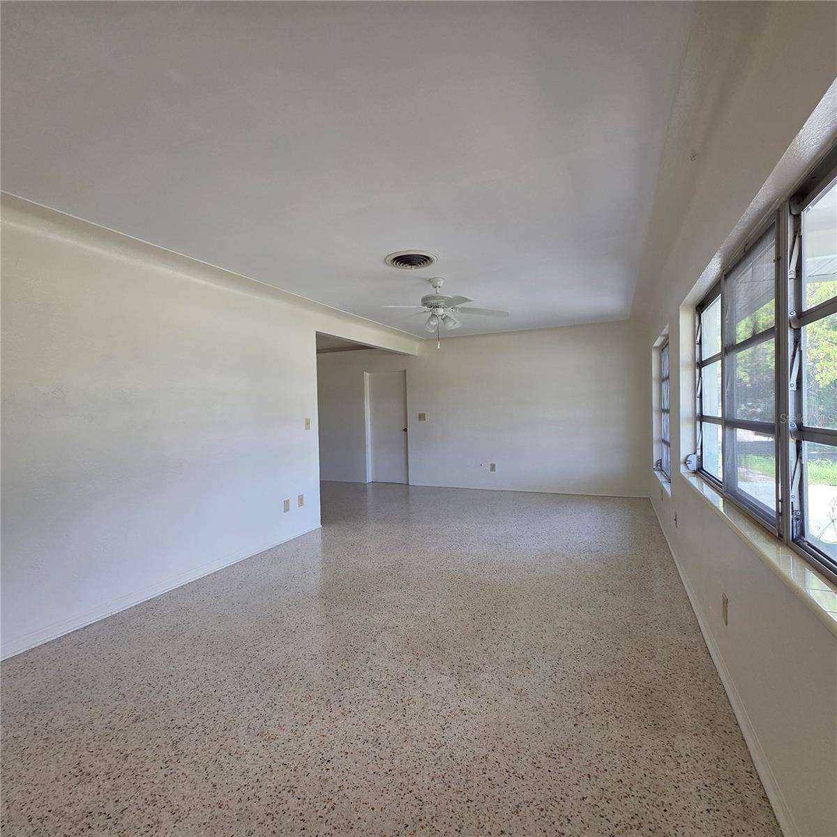 4014 22ND AVE N, St Petersburg, FL 33713