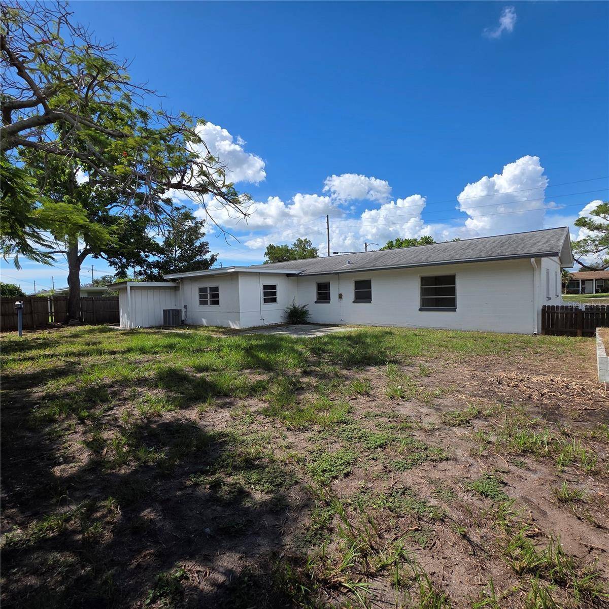 4014 22ND AVE N, St Petersburg, FL 33713