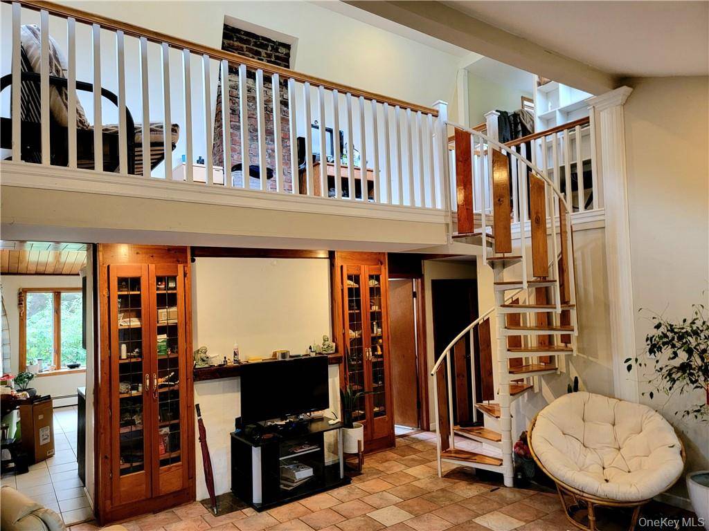 3255 Chelsey ST, Mohegan Lake, NY 10547