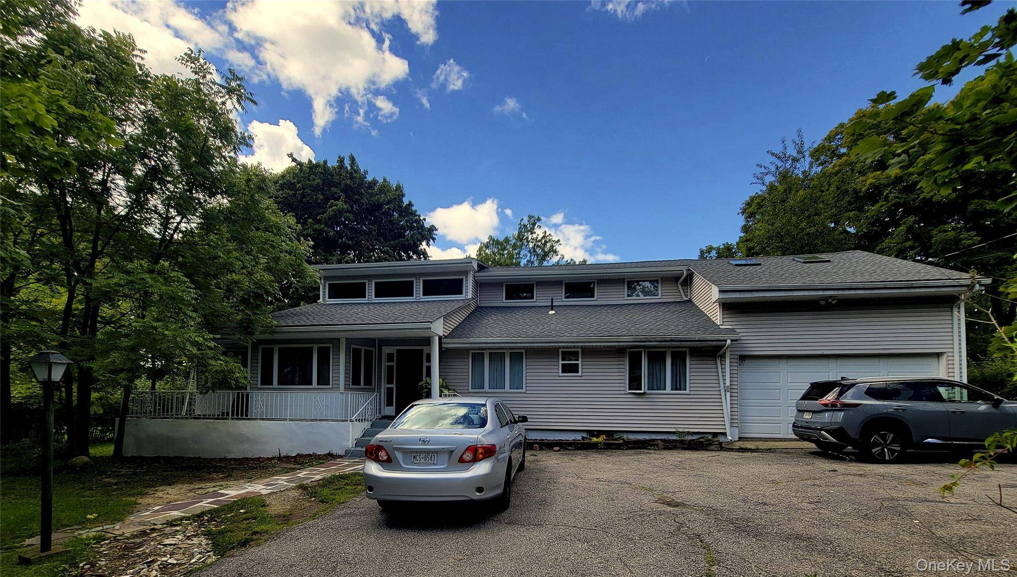 3255 Chelsey ST, Mohegan Lake, NY 10547