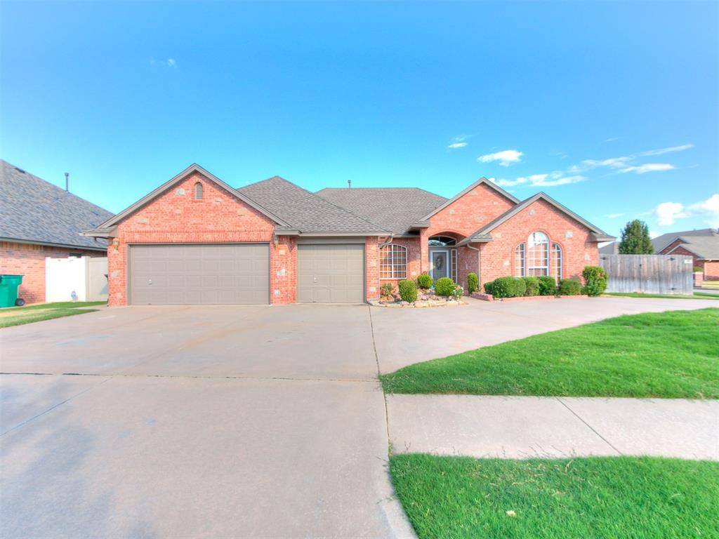 5612 Holly Brooke LN, Oklahoma City, OK 73135