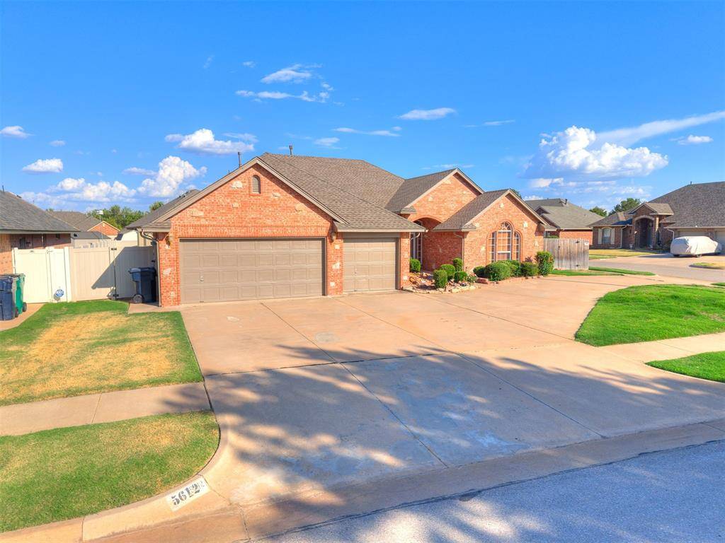 5612 Holly Brooke LN, Oklahoma City, OK 73135