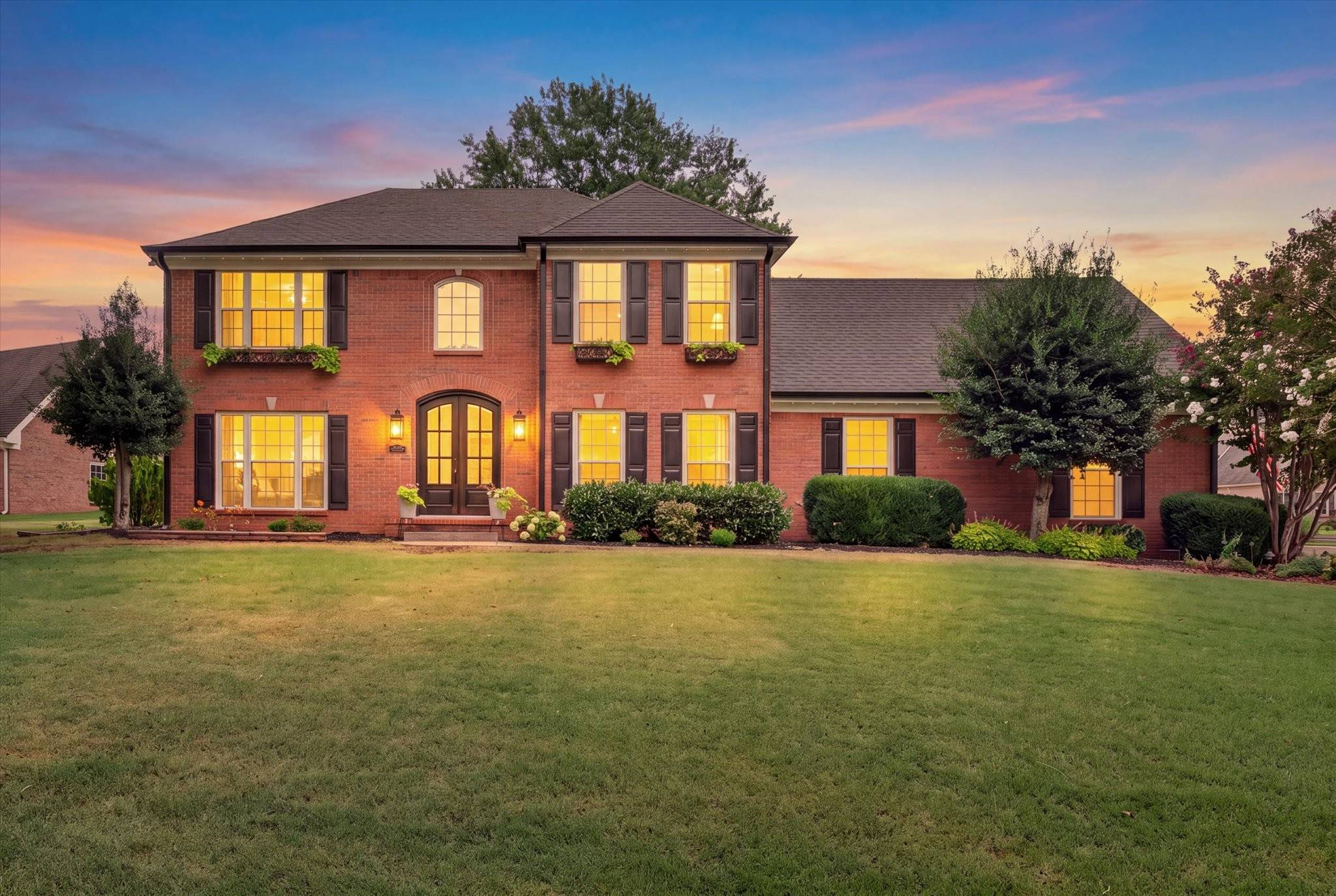 407 Savannah Trace Dr, Clarksville, TN 37043