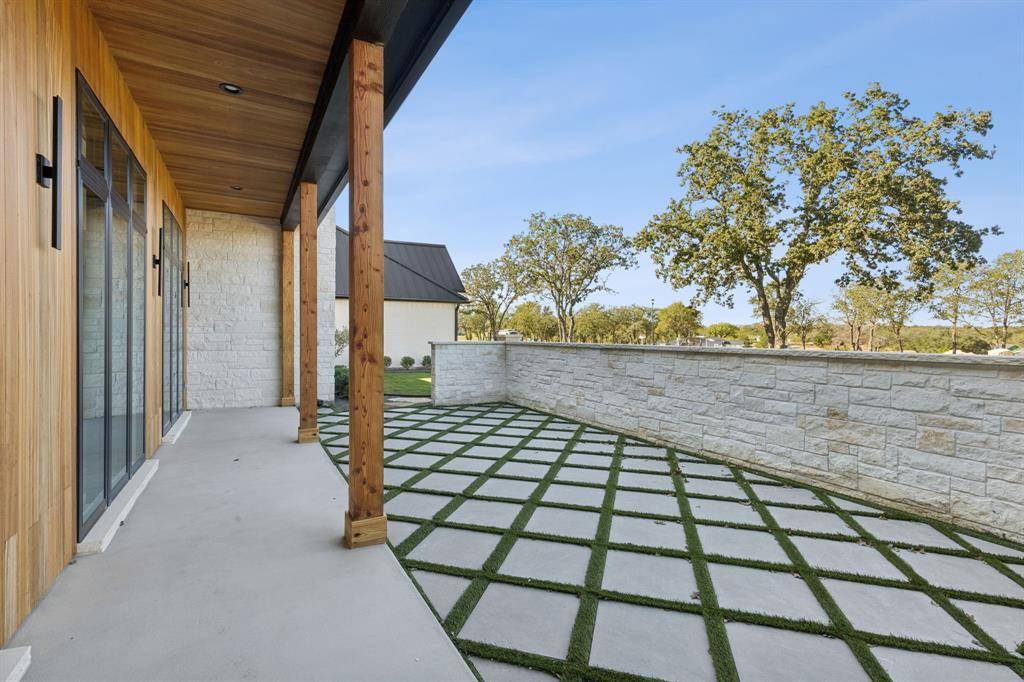 200 Dan Russell Bend, Weatherford, TX 76087