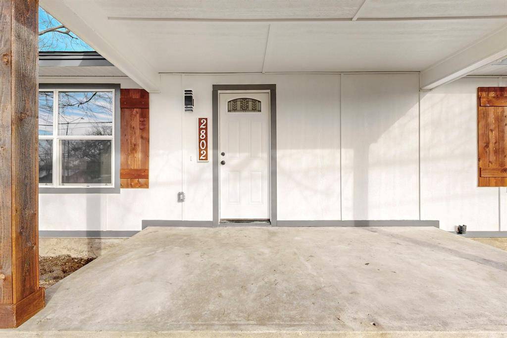 2802 N Masters Drive, Dallas, TX 75227