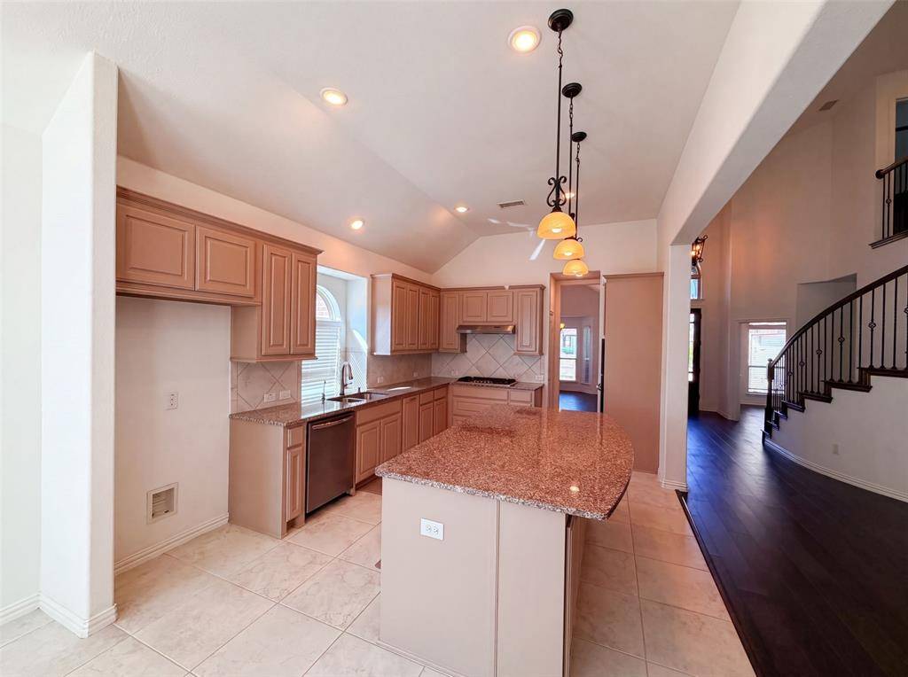 4305 Curlew Lane, Garland, TX 75043