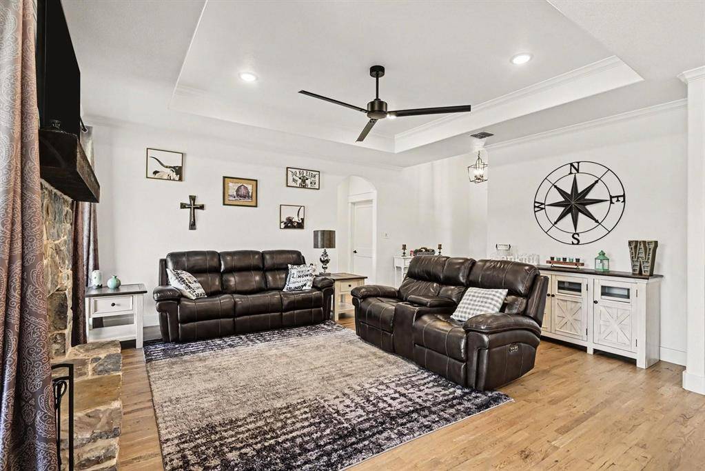 606 Central Road, Weatherford, TX 76088
