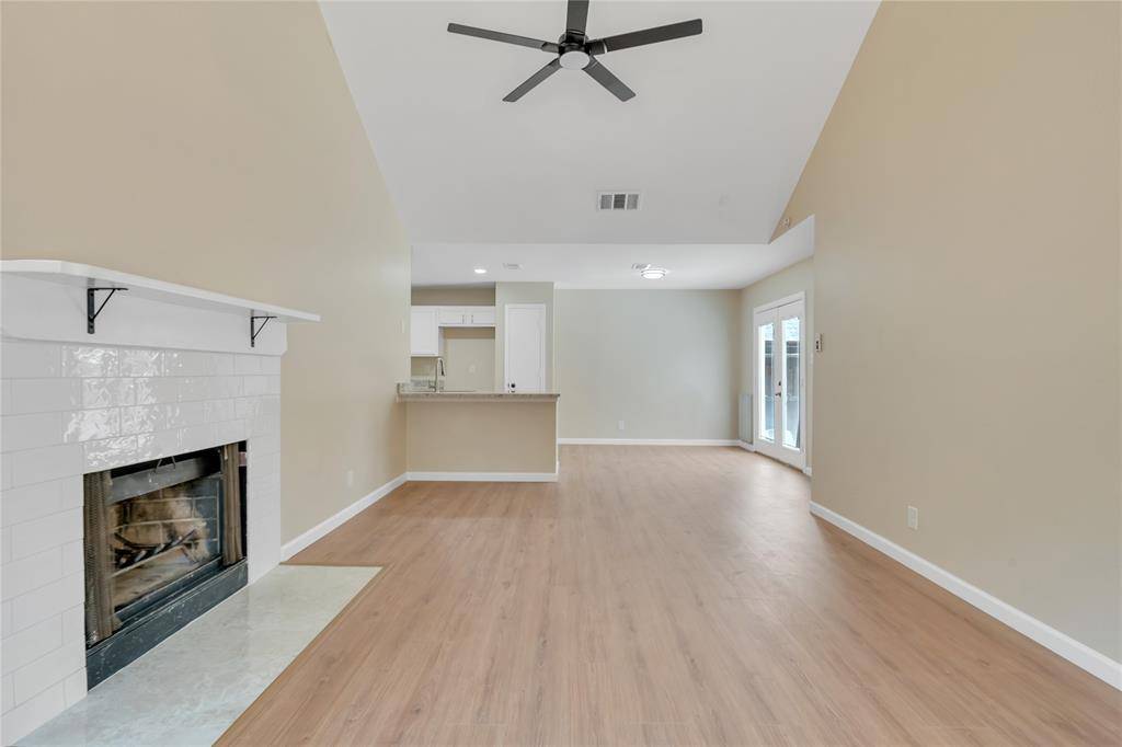 1428 Woodfern Drive, Arlington, TX 76018