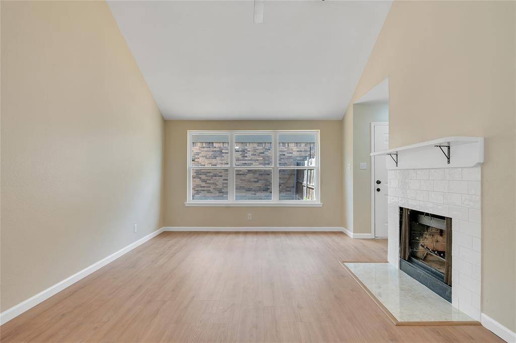 1428 Woodfern Drive, Arlington, TX 76018