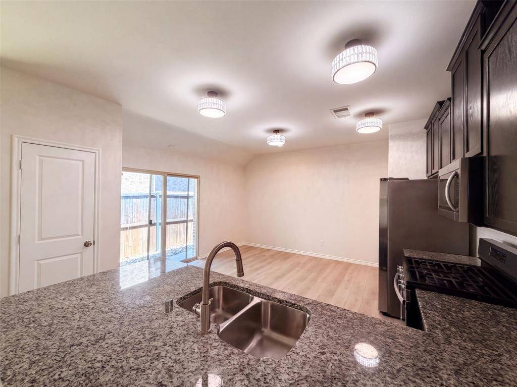 5558 Yarborough Drive, Forney, TX 75126