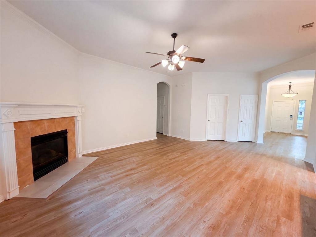 1009 Spinnaker Drive, Forney, TX 75126