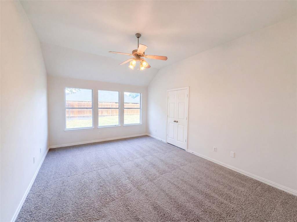 1009 Spinnaker Drive, Forney, TX 75126