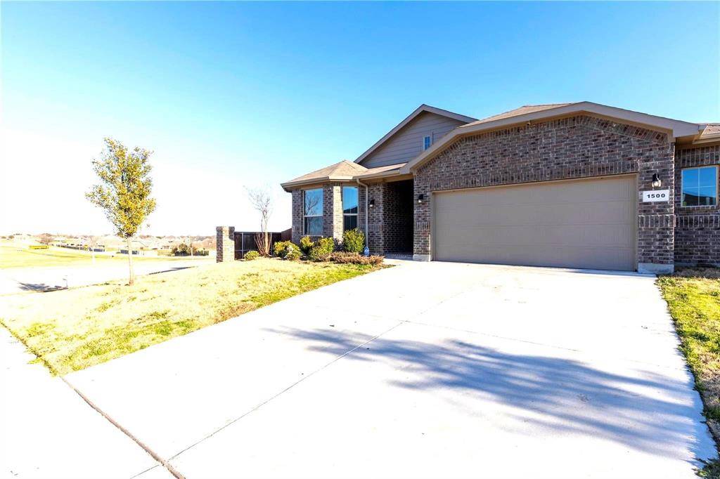 1500 Livermore Lane, Cleburne, TX 76033