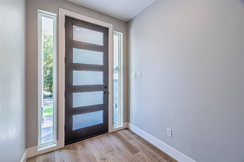 2376 Longhorn Street #C, Dallas, TX 75228