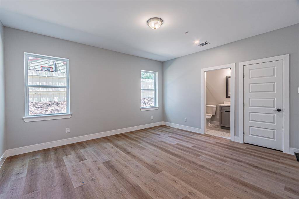 2376 Longhorn Street #C, Dallas, TX 75228