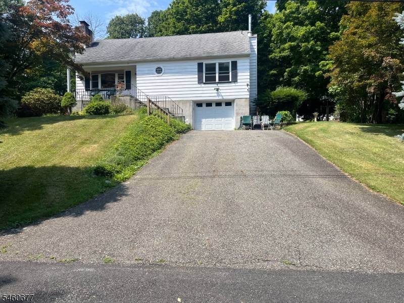 17 Misty Lanee, West Milford Twp., NJ 07480
