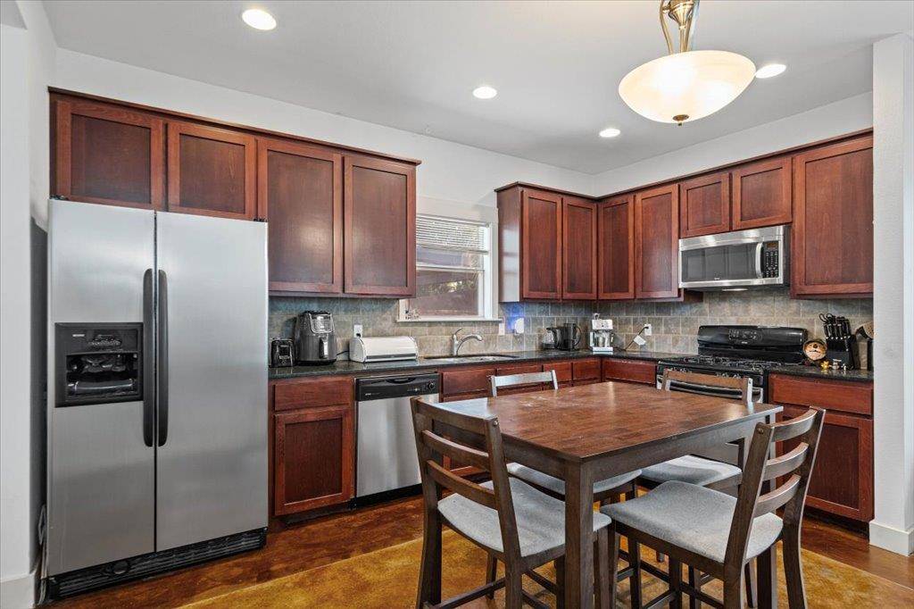 3304 E 5th ST #B, Austin, TX 78702
