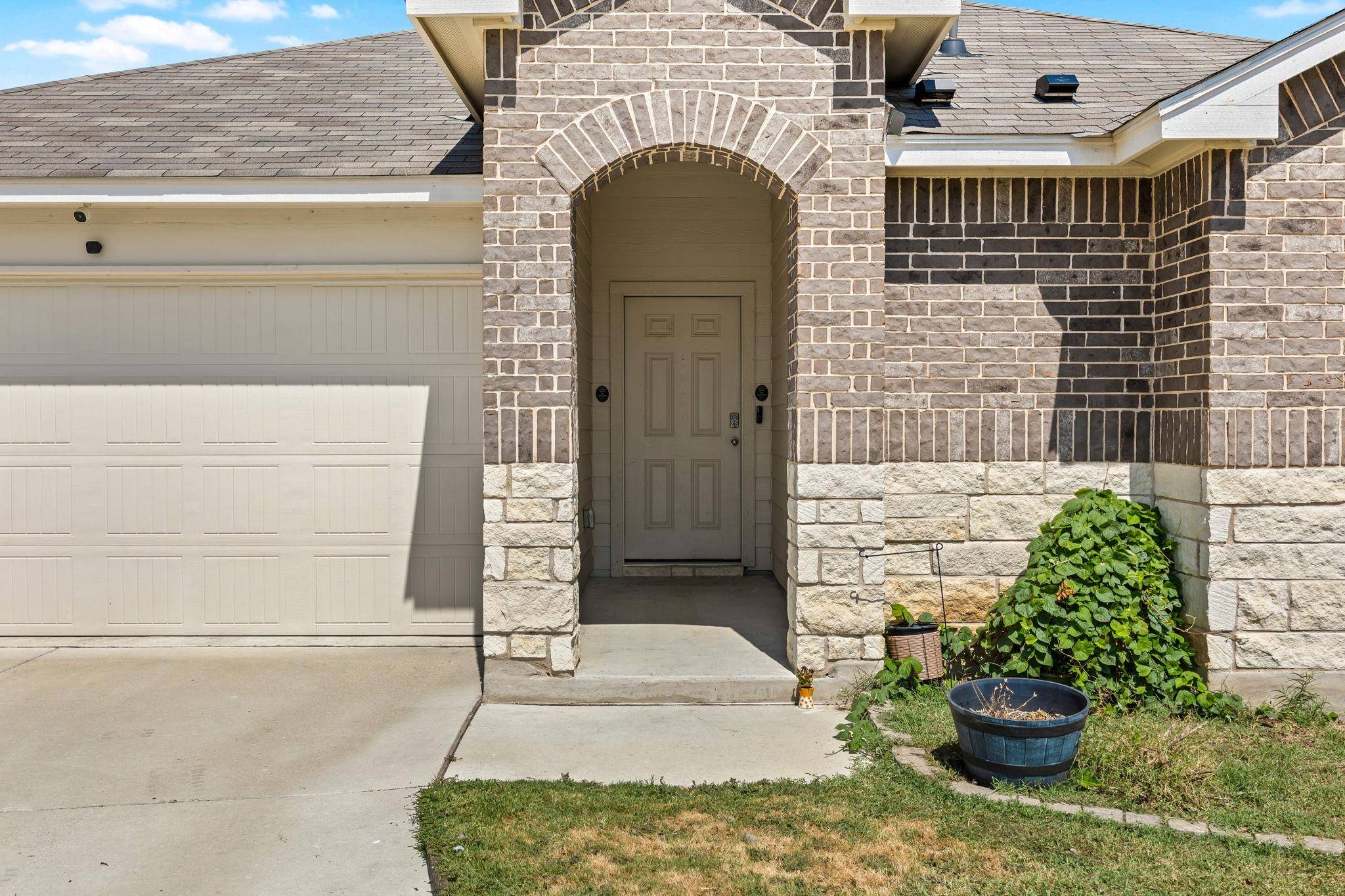 603 Taggart TRL, Jarrell, TX 76537
