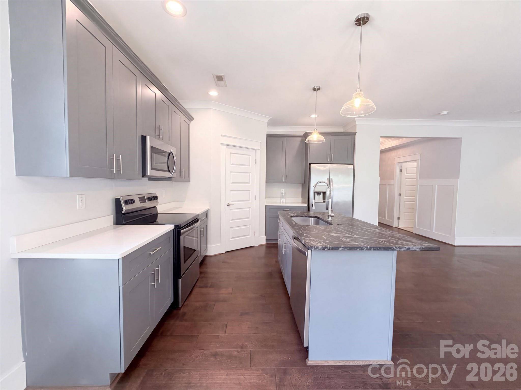 102 Sweet Oaks LN, Statesville, NC 28677