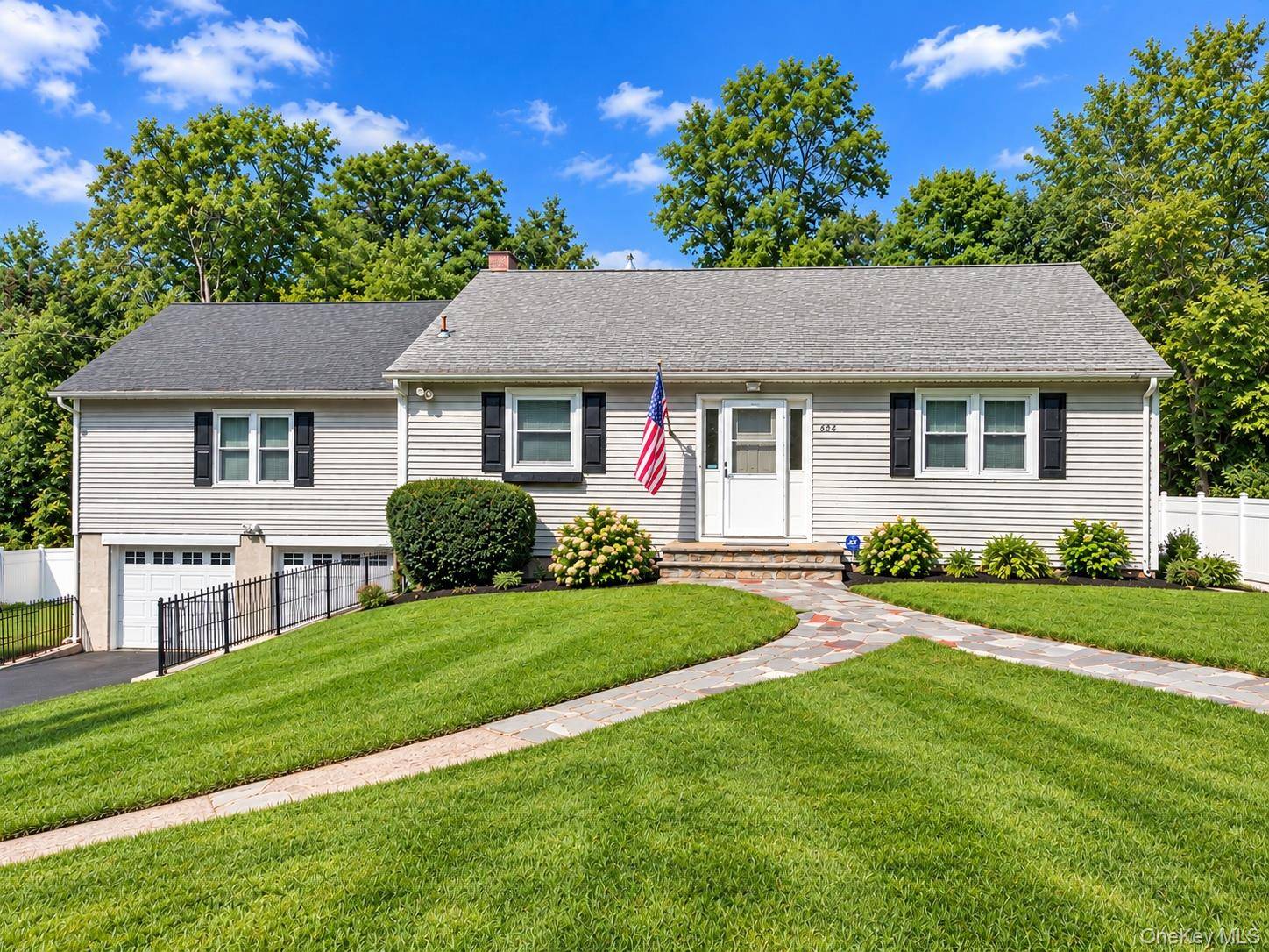 624 Mt View RD, Peekskill, NY 10566