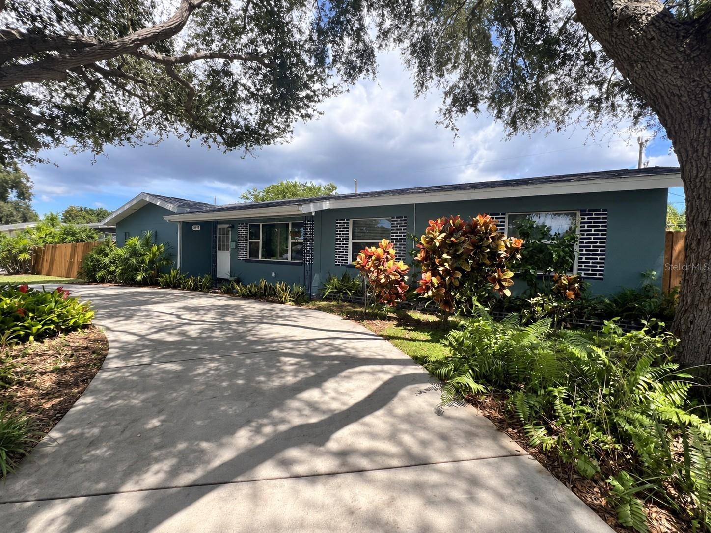 3243 58TH ST N, St Petersburg, FL 33710