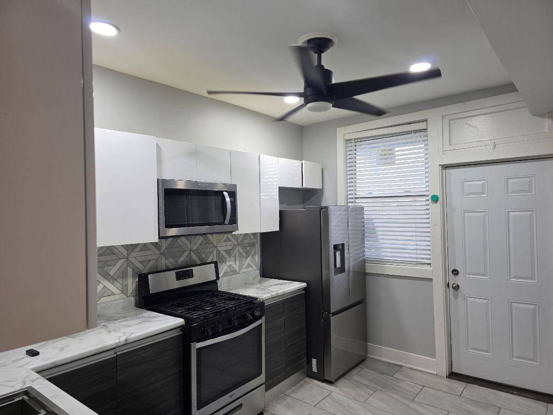 7331 S Dante AVE #2, Chicago, IL 60619