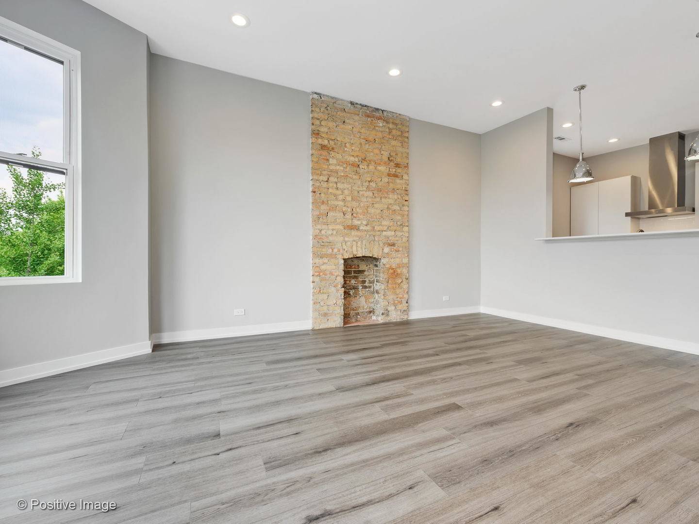 3945 N Greenview AVE #3S, Chicago, IL 60613