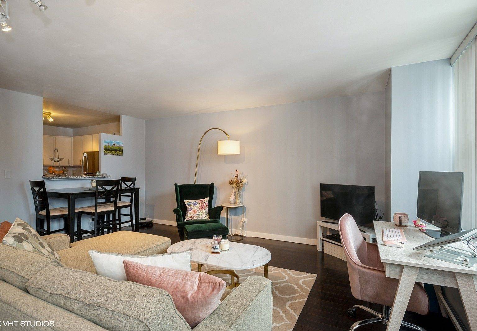 400 E Randolph ST #3502, Chicago, IL 60601