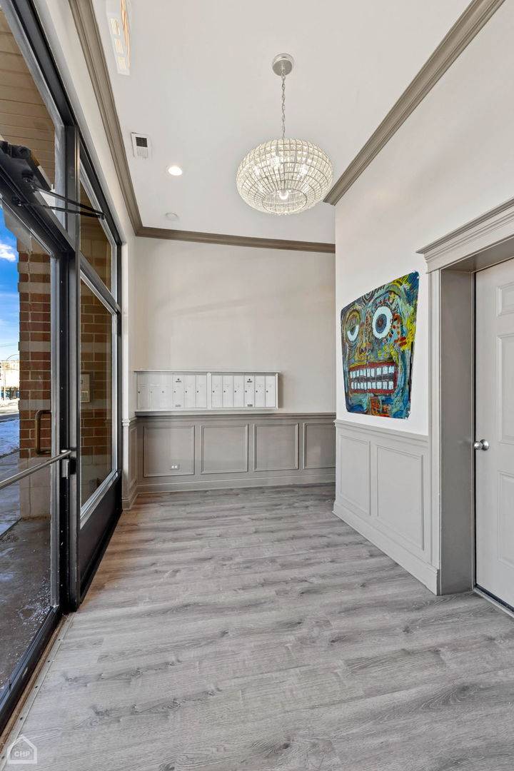 4705 S Champlain AVE #402, Chicago, IL 60615