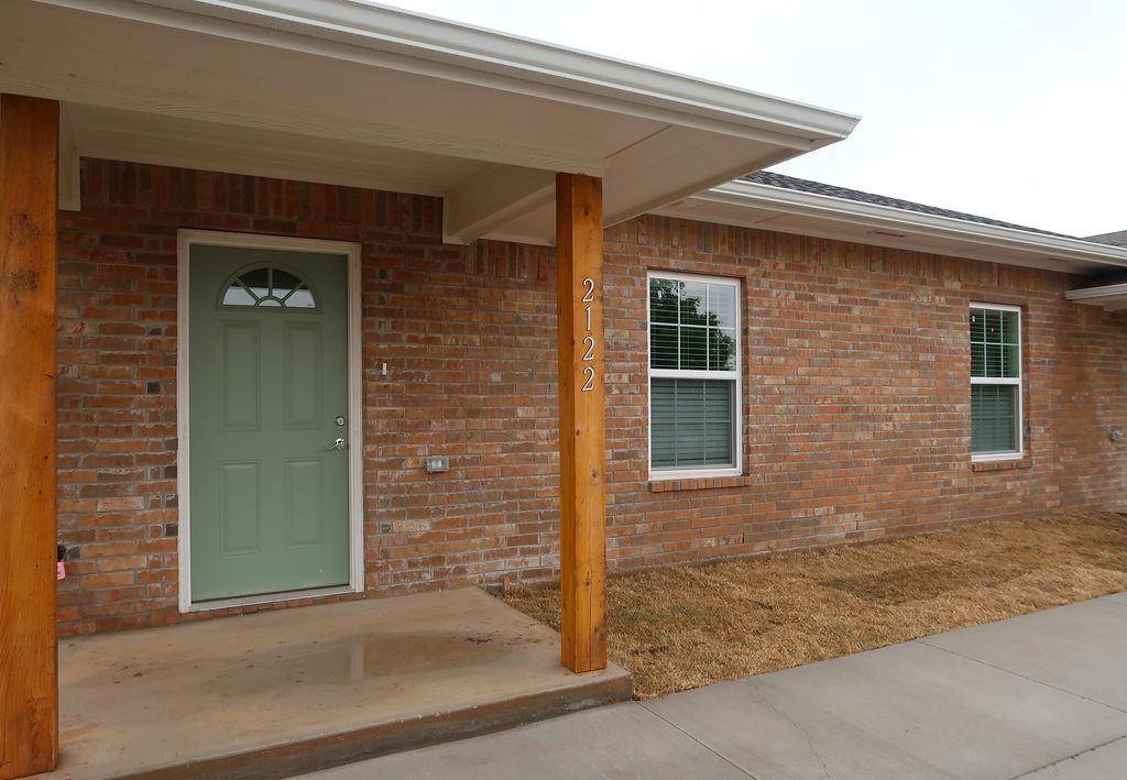 2122 SW Charles Whitlow AVE, Lawton, OK 73501