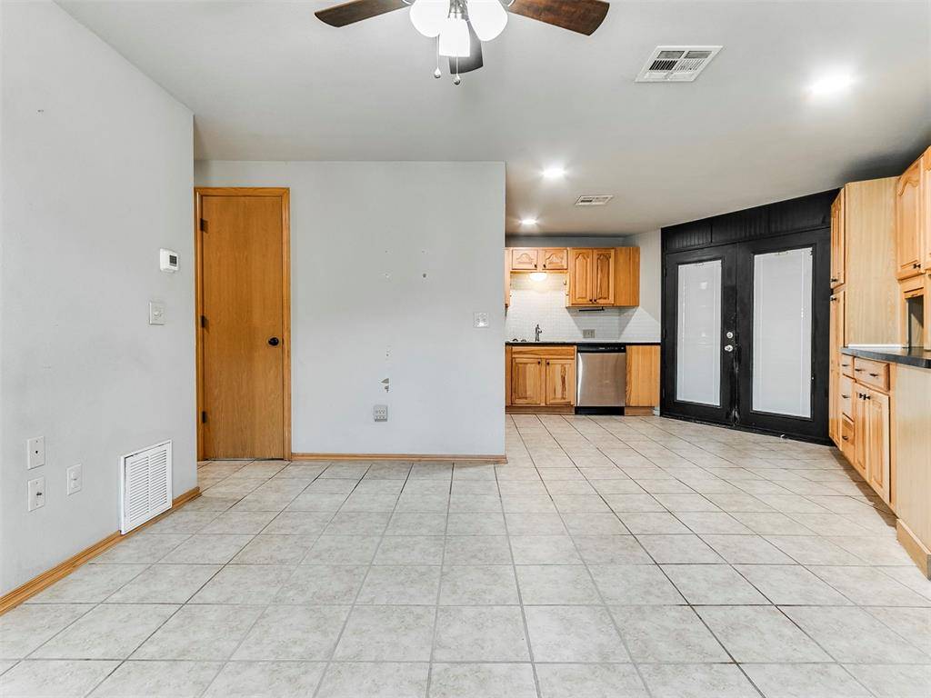 326 Atterberry DR, Norman, OK 73071
