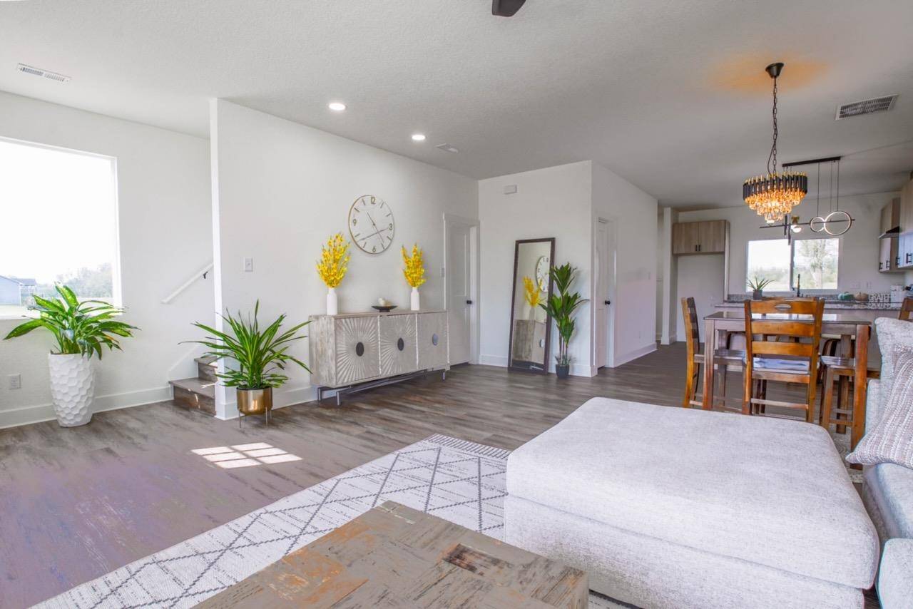 275 S arbor valley, Valley Center, KS 67147