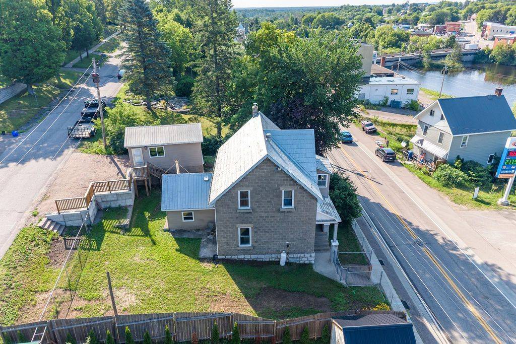 131 Bonnechere ST W, Bonnechere Valley, ON K0J 1T0