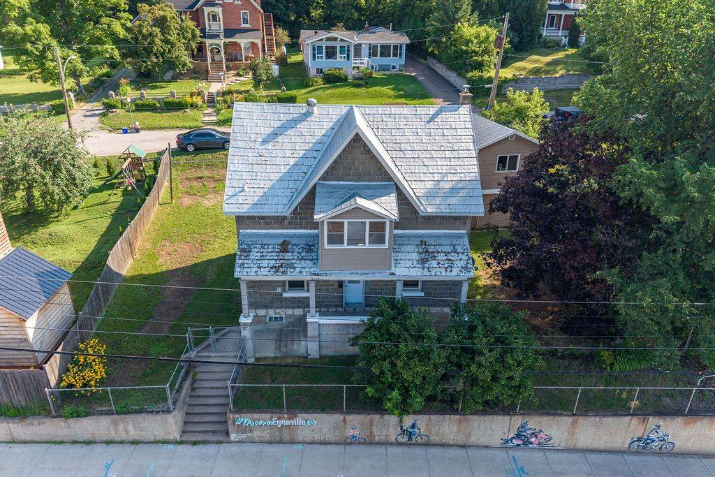 131 Bonnechere ST W, Bonnechere Valley, ON K0J 1T0