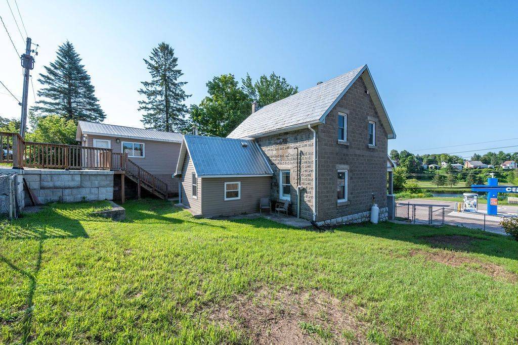 131 Bonnechere ST W, Bonnechere Valley, ON K0J 1T0