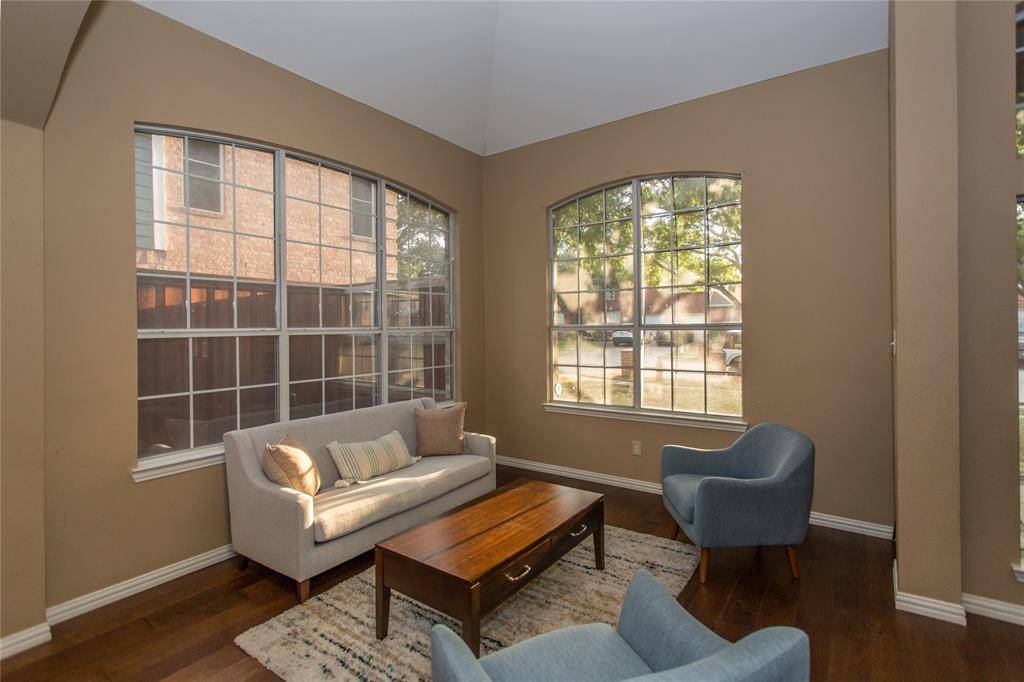 5704 Windmere Lane, Haltom City, TX 76137