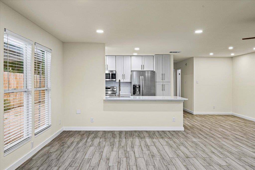 303 Fantail LOOP #B, Austin, TX 78734