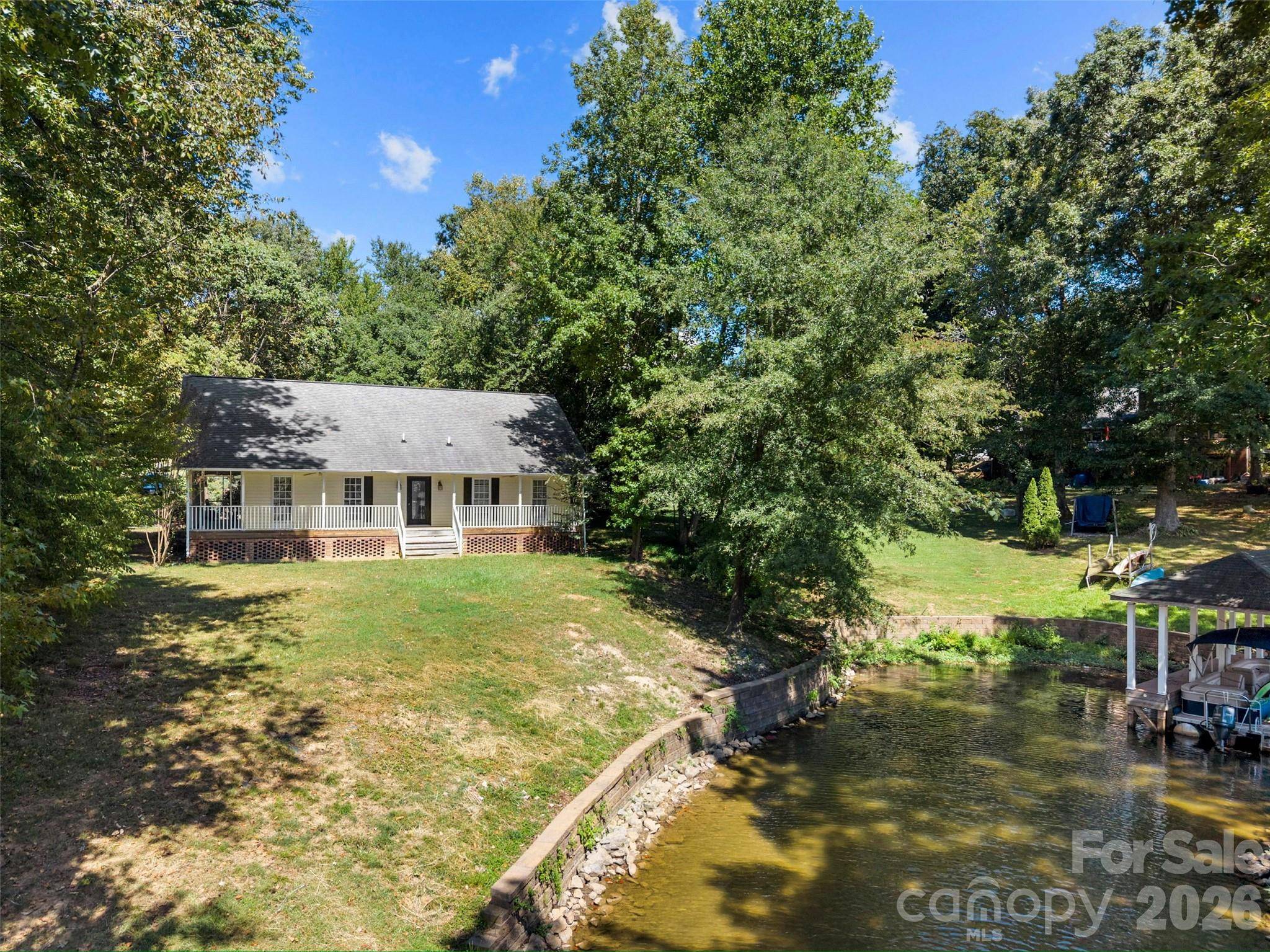 142 harbor point DR #31, Cherryville, NC 28021