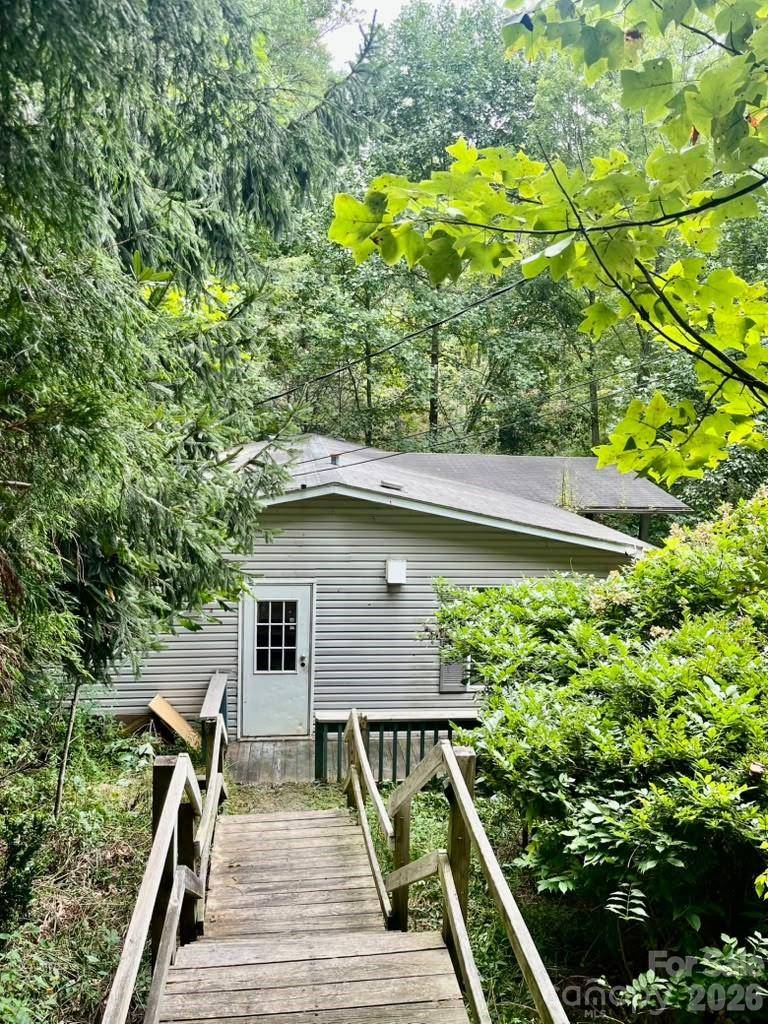 2294 Shulls Mill RD, Boone, NC 28607