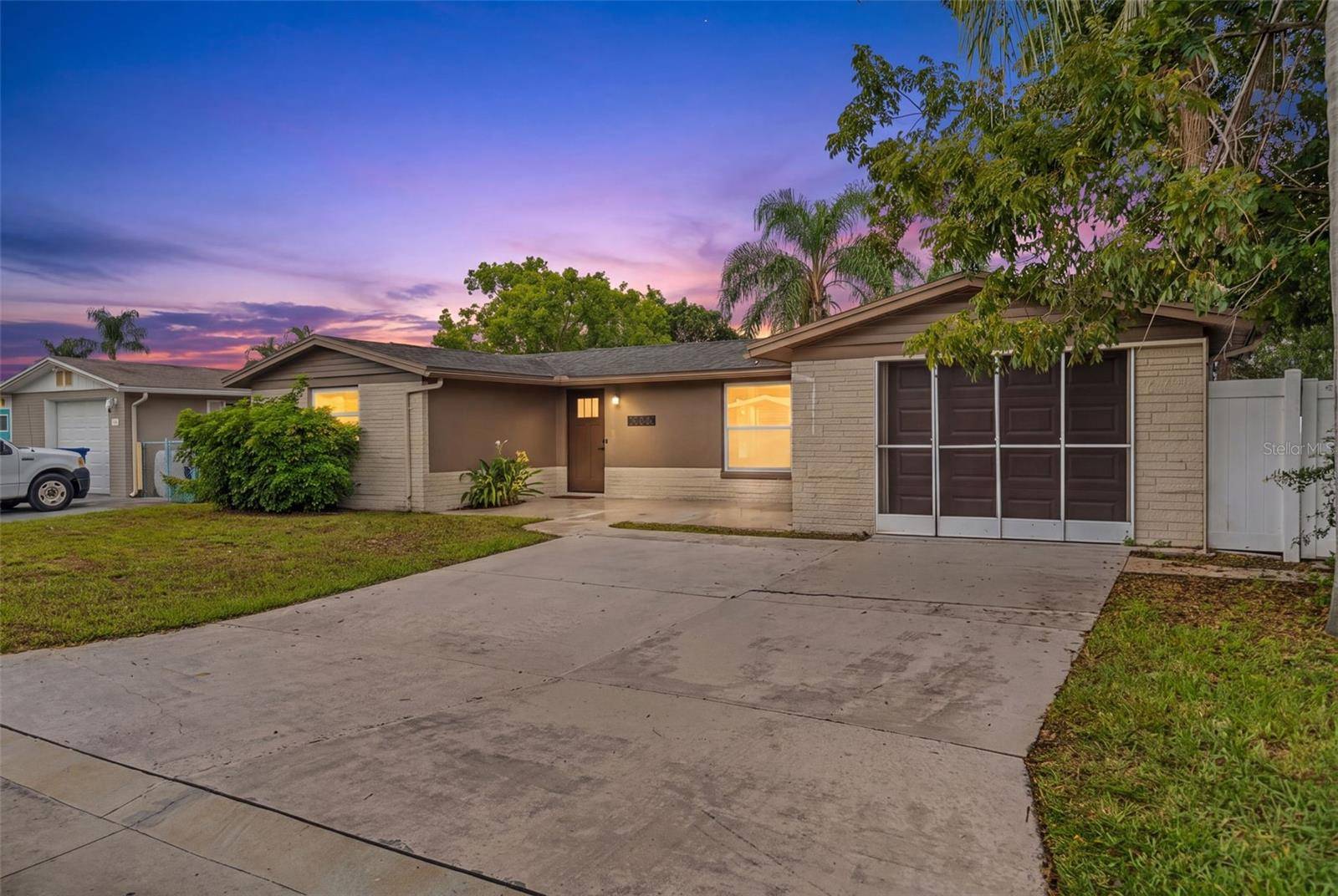 4036 SUNRAY DR, Holiday, FL 34691