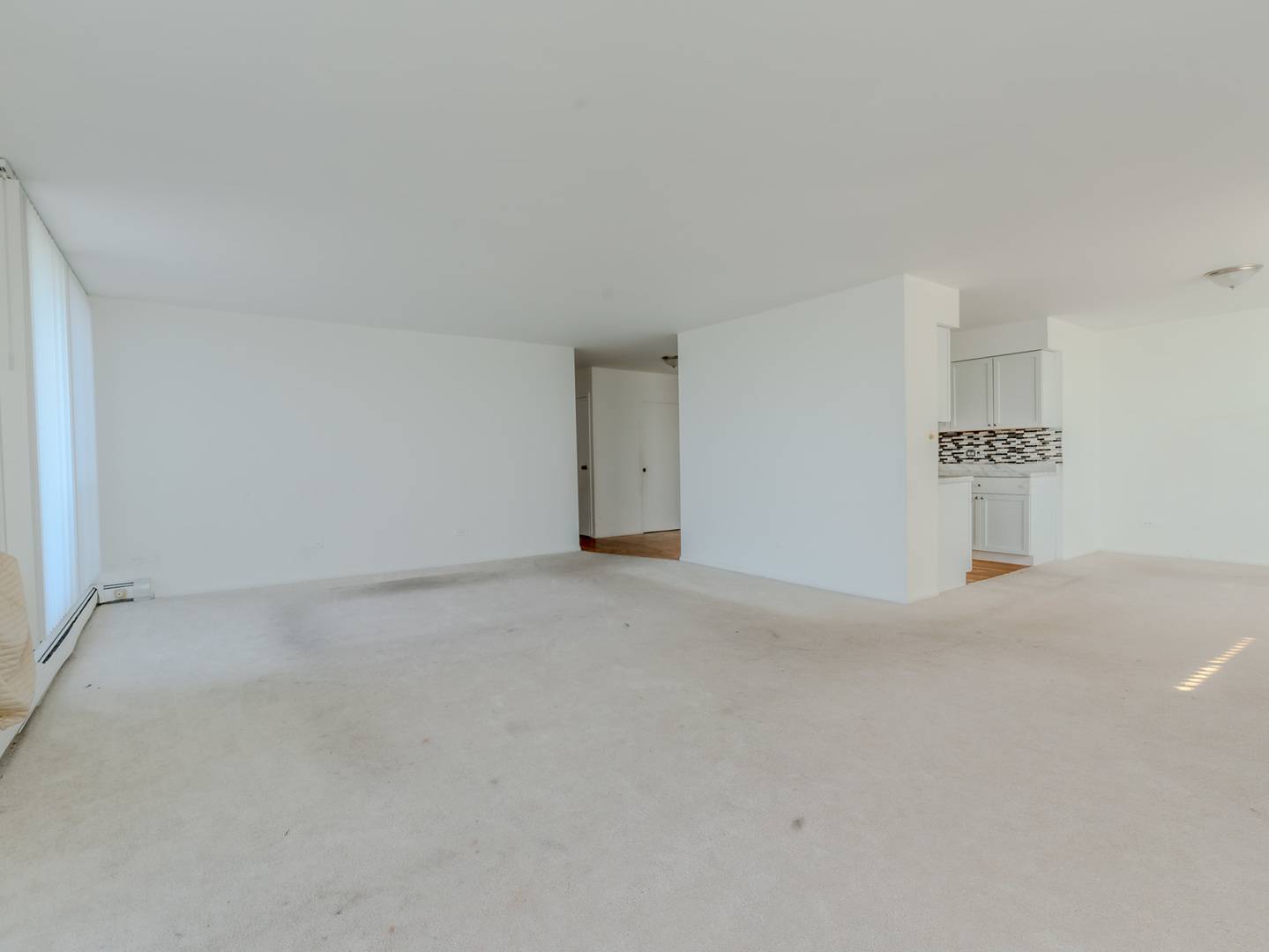 20 N Tower RD #8G, Oak Brook, IL 60523