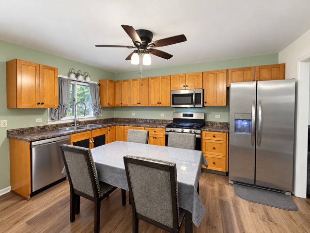 40719 N Il Route 83 Route, Antioch, IL 60002