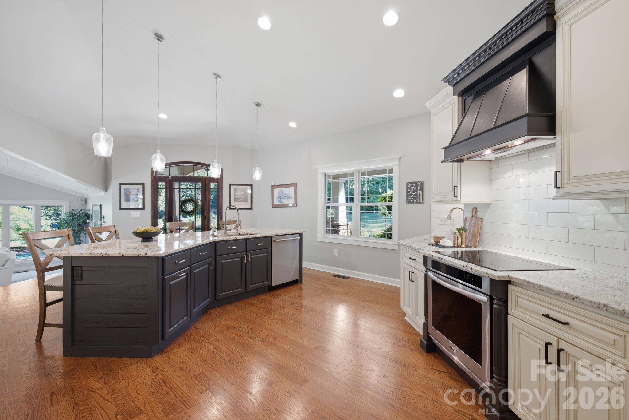 132 Lucent LN, Mooresville, NC 28117
